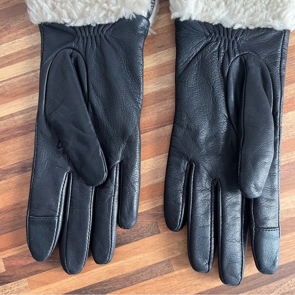 AllSaints Shearling Black Leather Gloves with Ecru Shearling cuff Zipper details - Picture 2 of 13